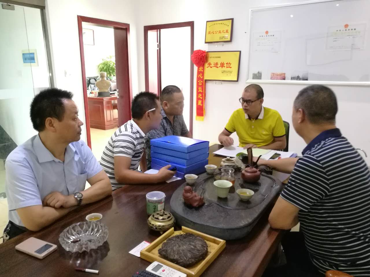 醴陵市交通局運管所領(lǐng)導到龍興公司指導工作